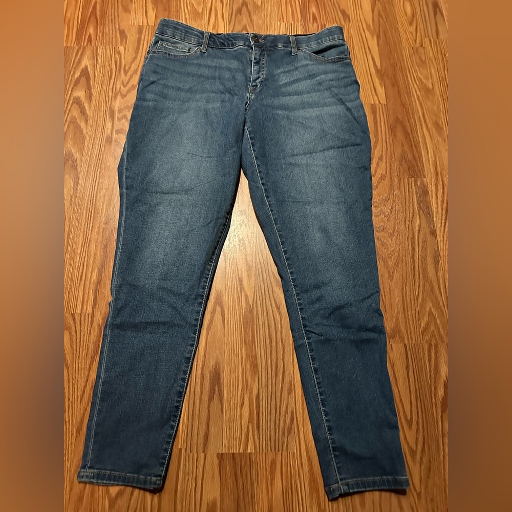 LuLaRoe Classic Blue Women's Jeans Sz 36